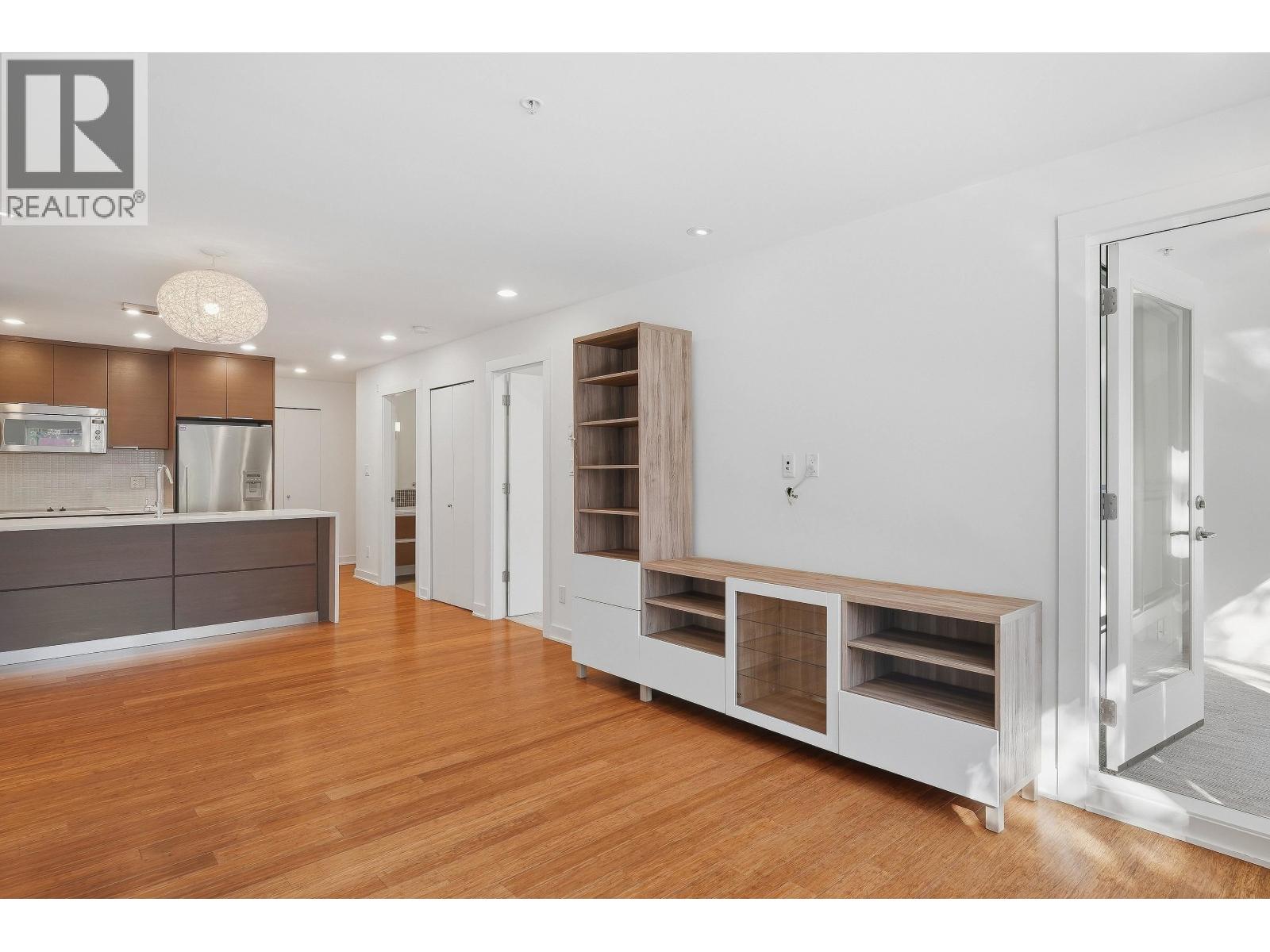 203 2481 Waterloo Street Property Photo 17