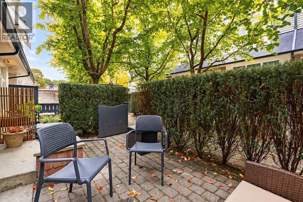 3822 Welwyn Street Property Photo 1