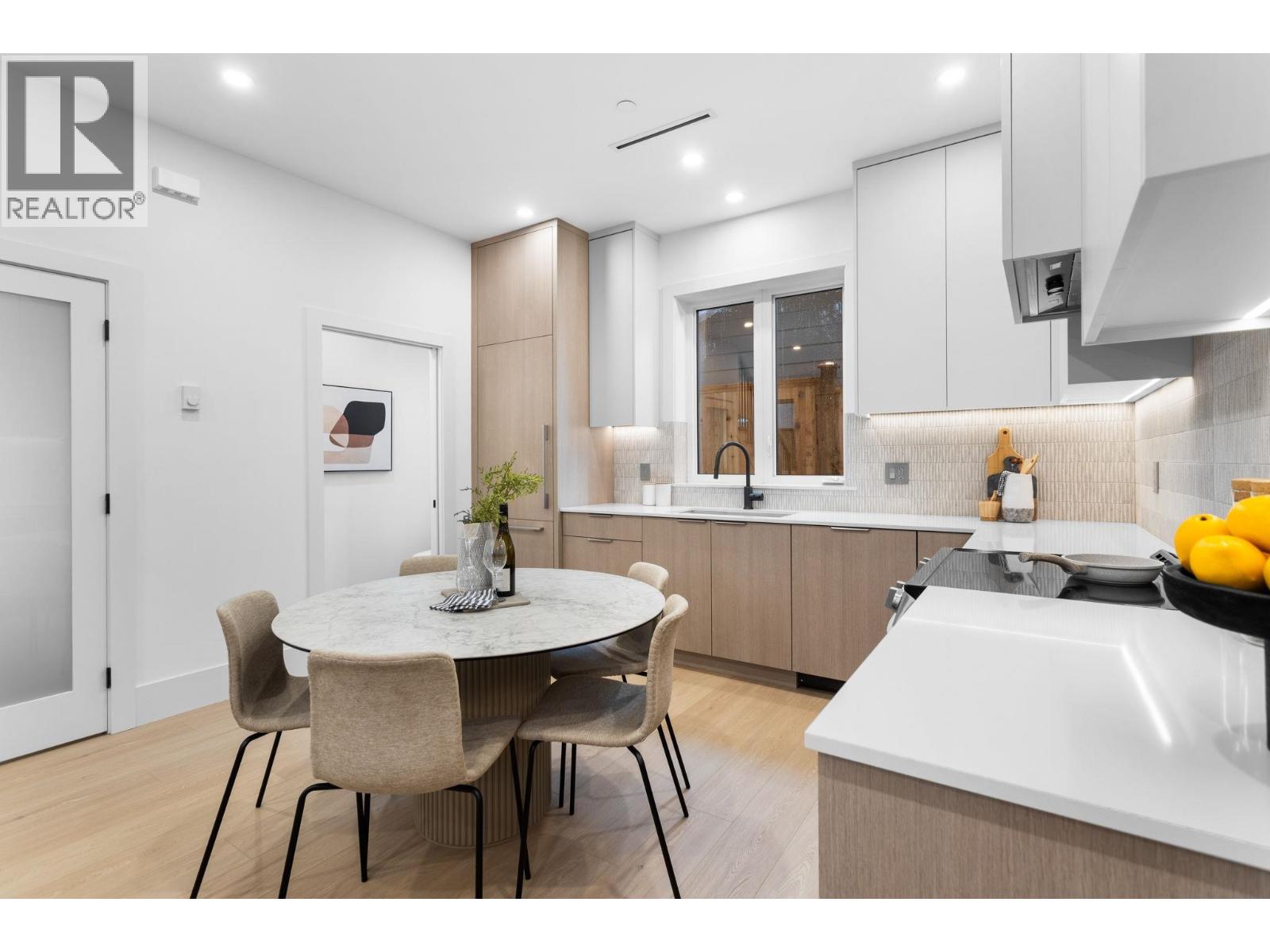 3277 Graveley Street Property Photo 5