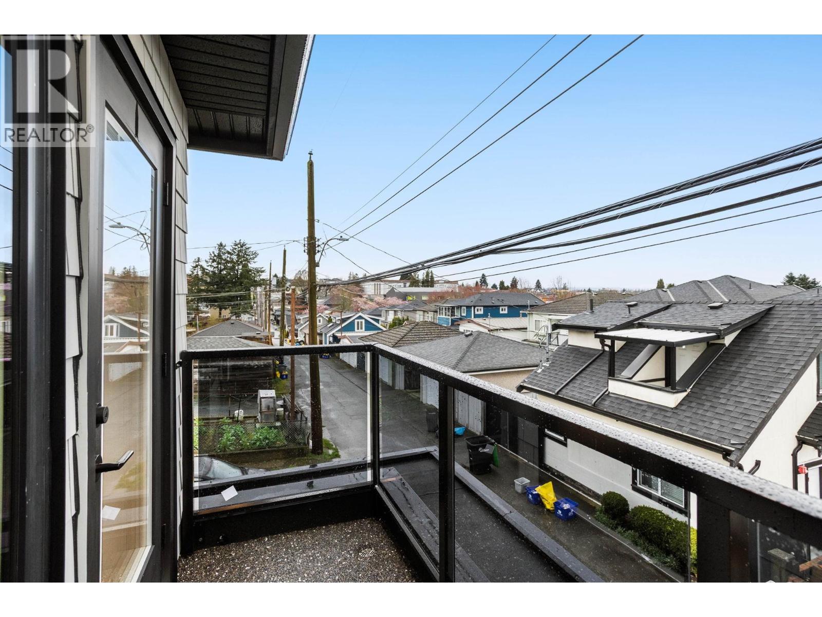 3277 Graveley Street Property Photo 12