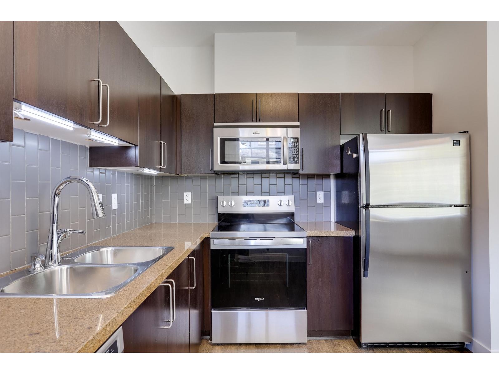 13 6575 192 Street Property Photo 12
