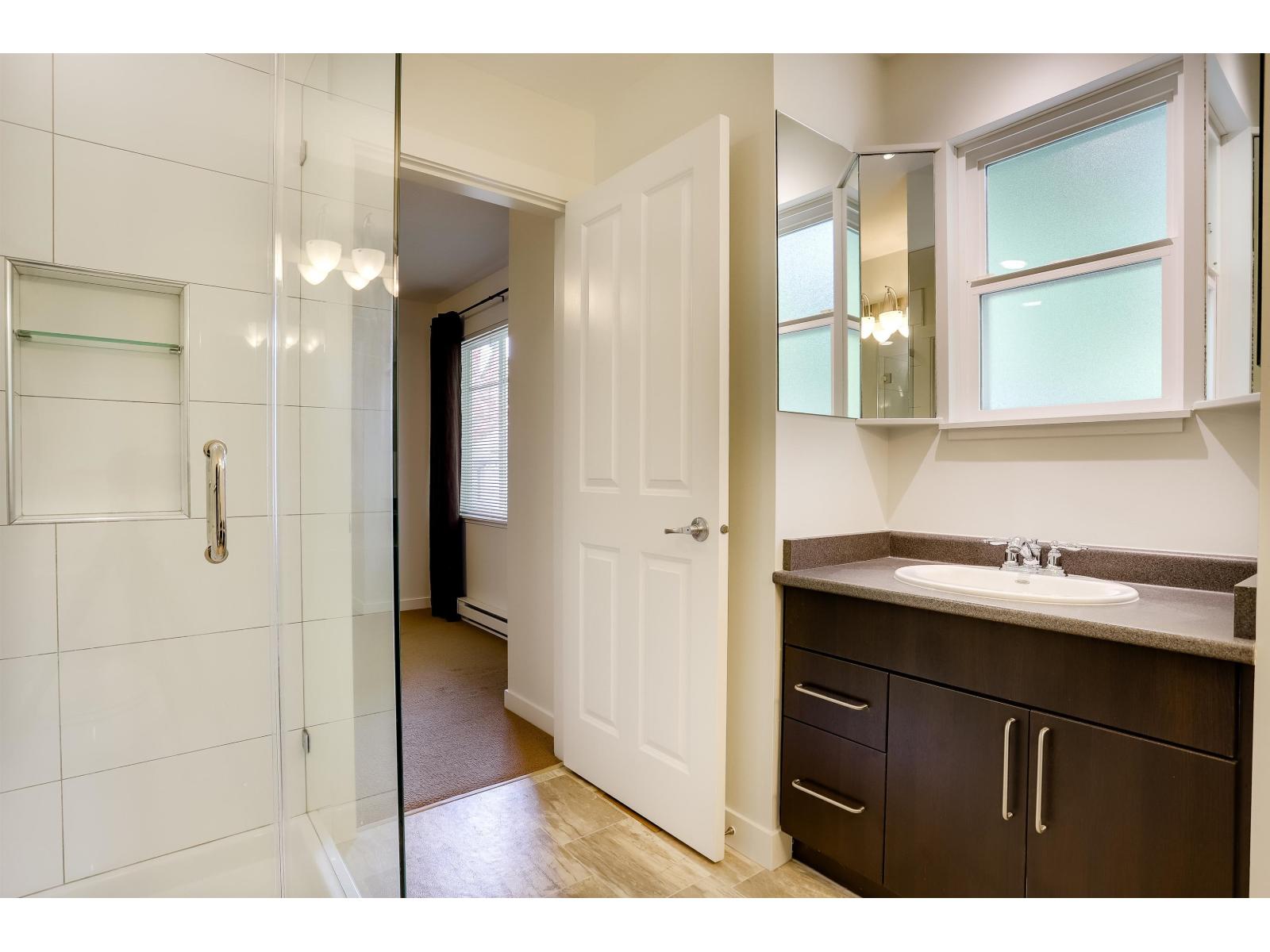 13 6575 192 Street Property Photo 18