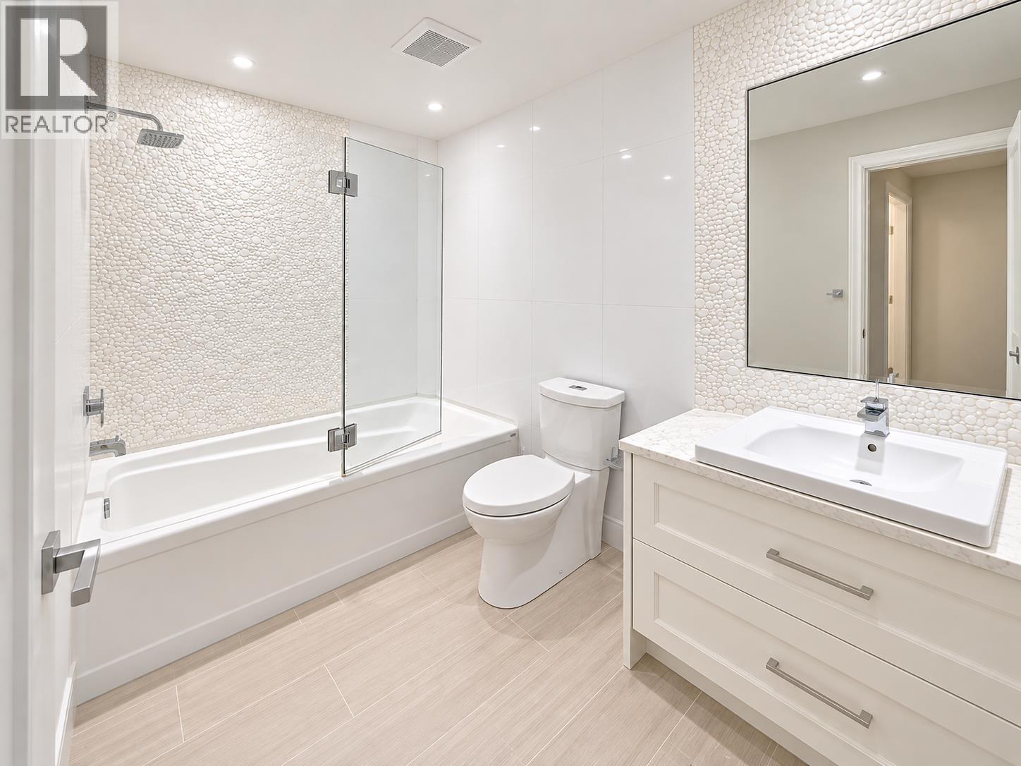 1560 Chippendale Court Property Photo 29