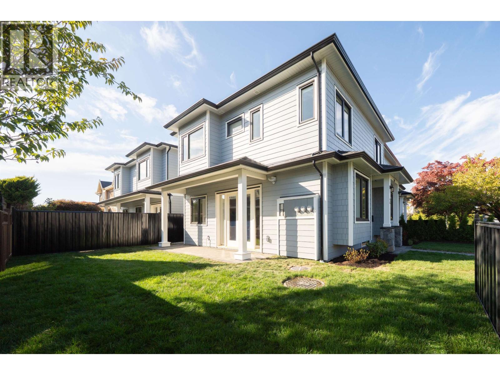2 5300 Chetwynd Avenue Property Photo 22
