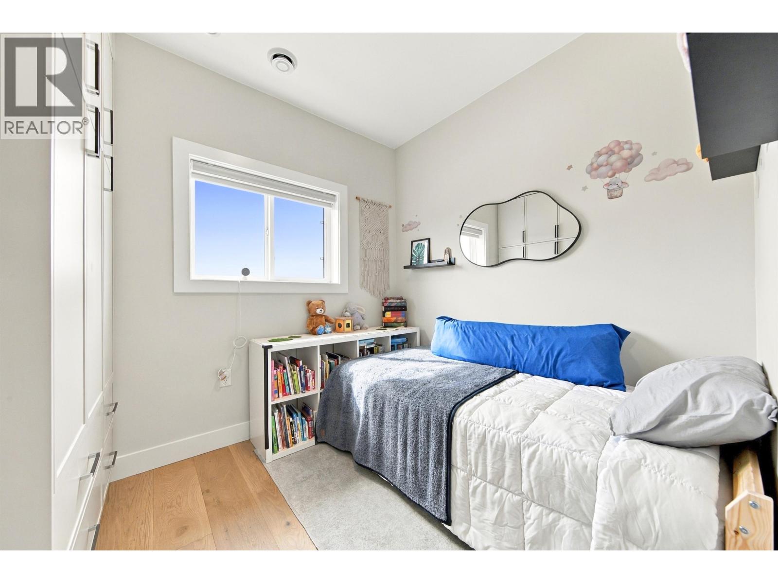 2178 Renfrew Street Property Photo 21