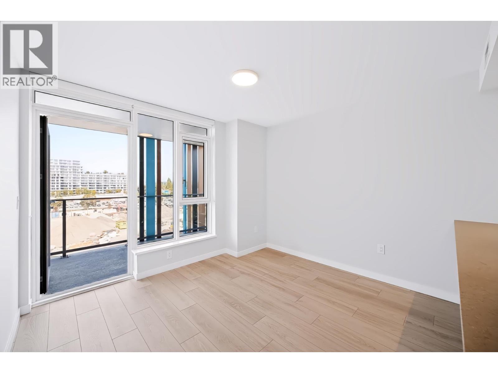 506 3588 Ketcheson Road Property Photo 4
