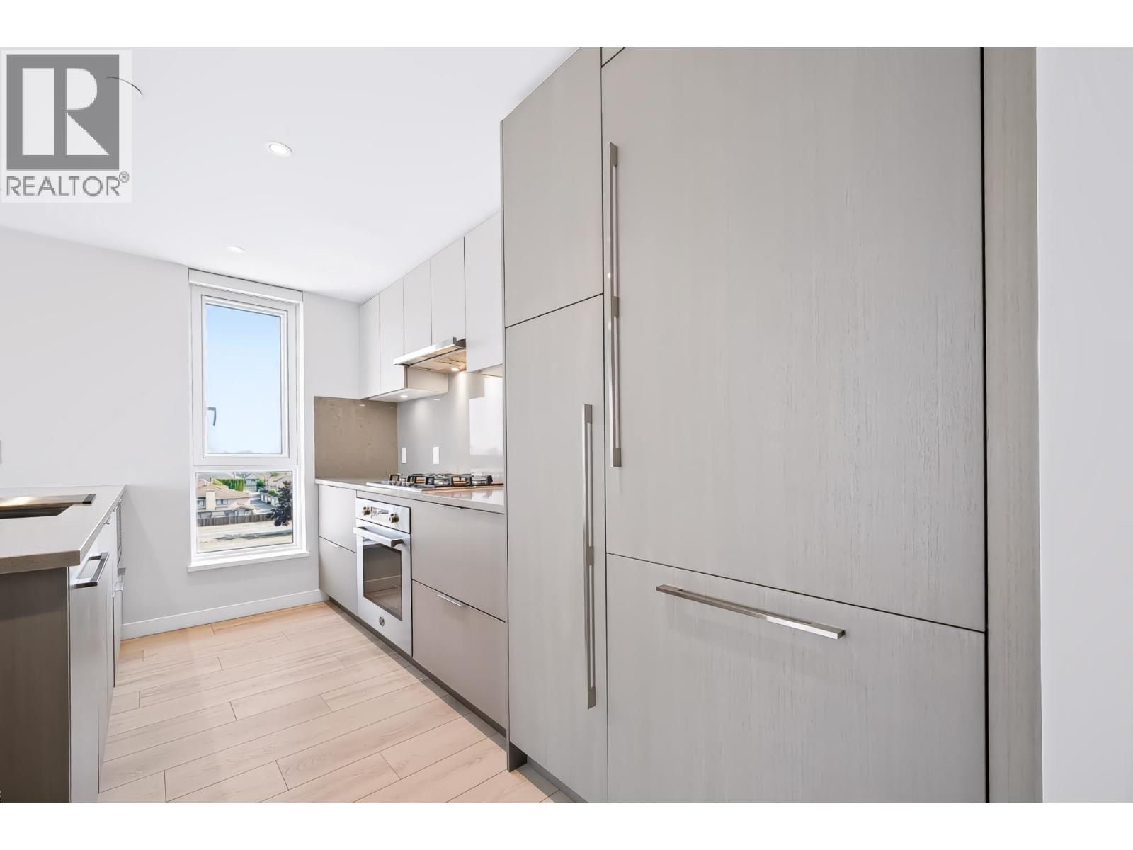 506 3588 Ketcheson Road Property Photo 10