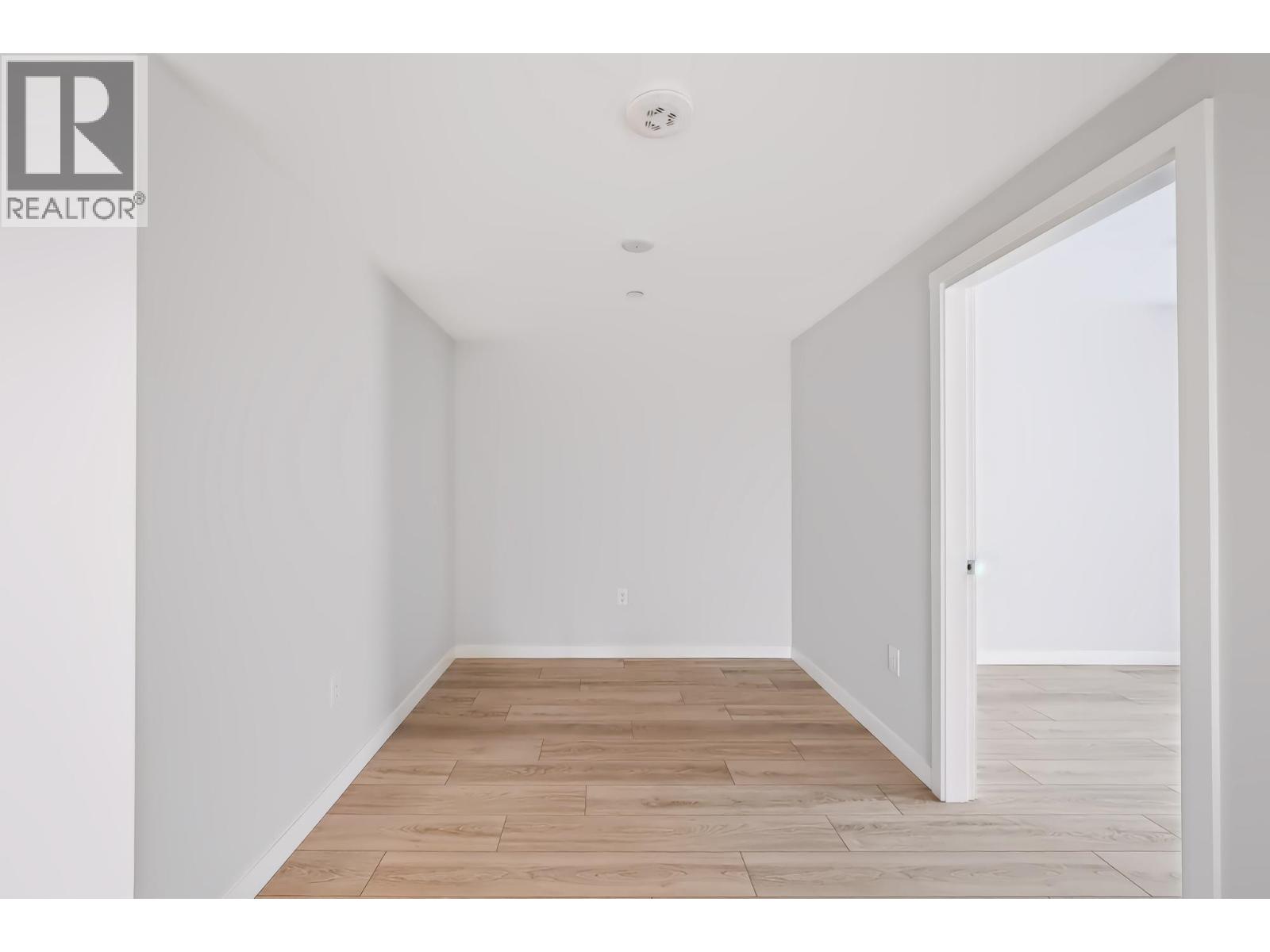 506 3588 Ketcheson Road Property Photo 13