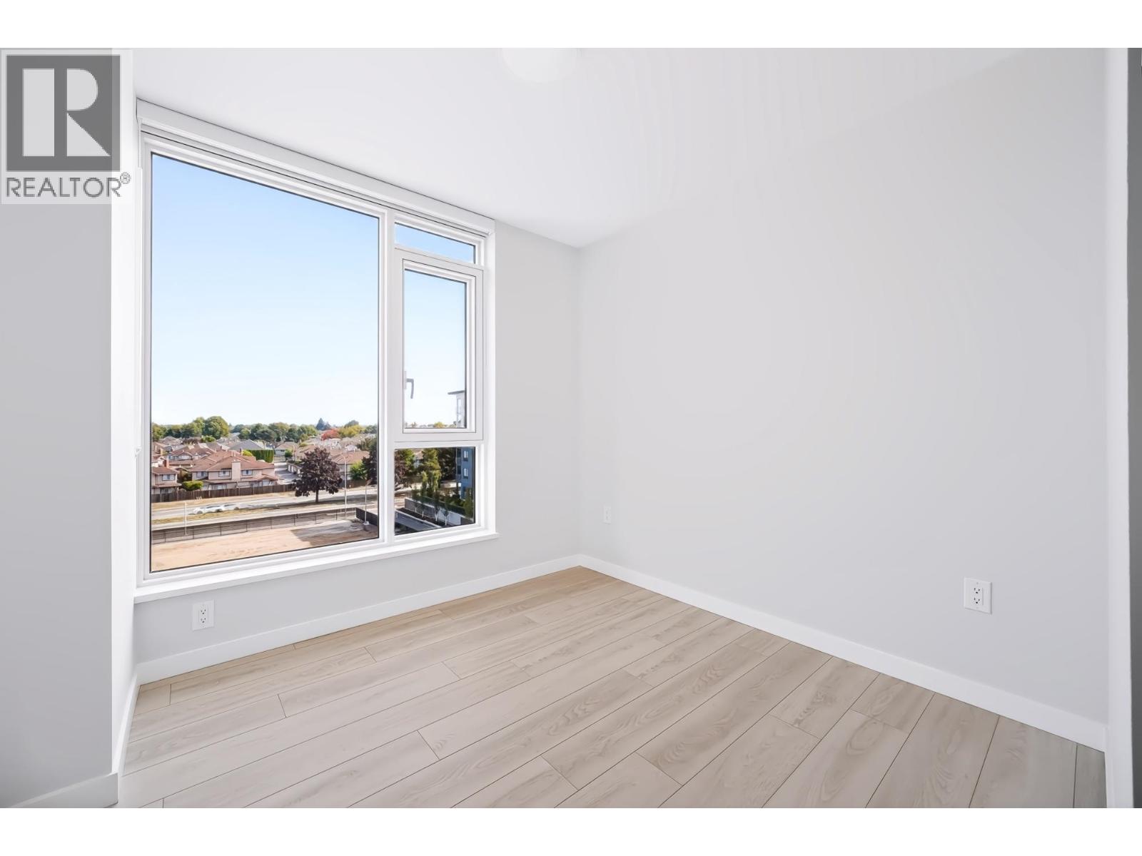 506 3588 Ketcheson Road Property Photo 18