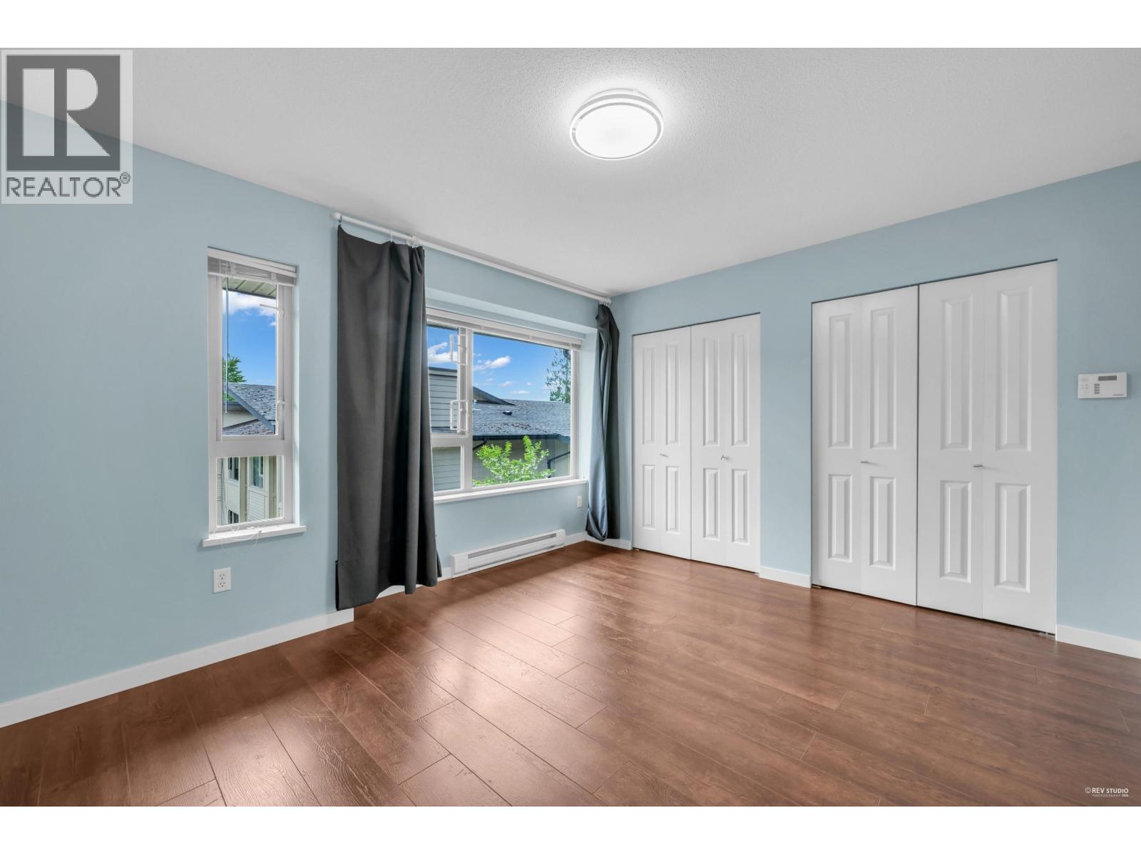 51 9229 University Crescent Property Photo 14