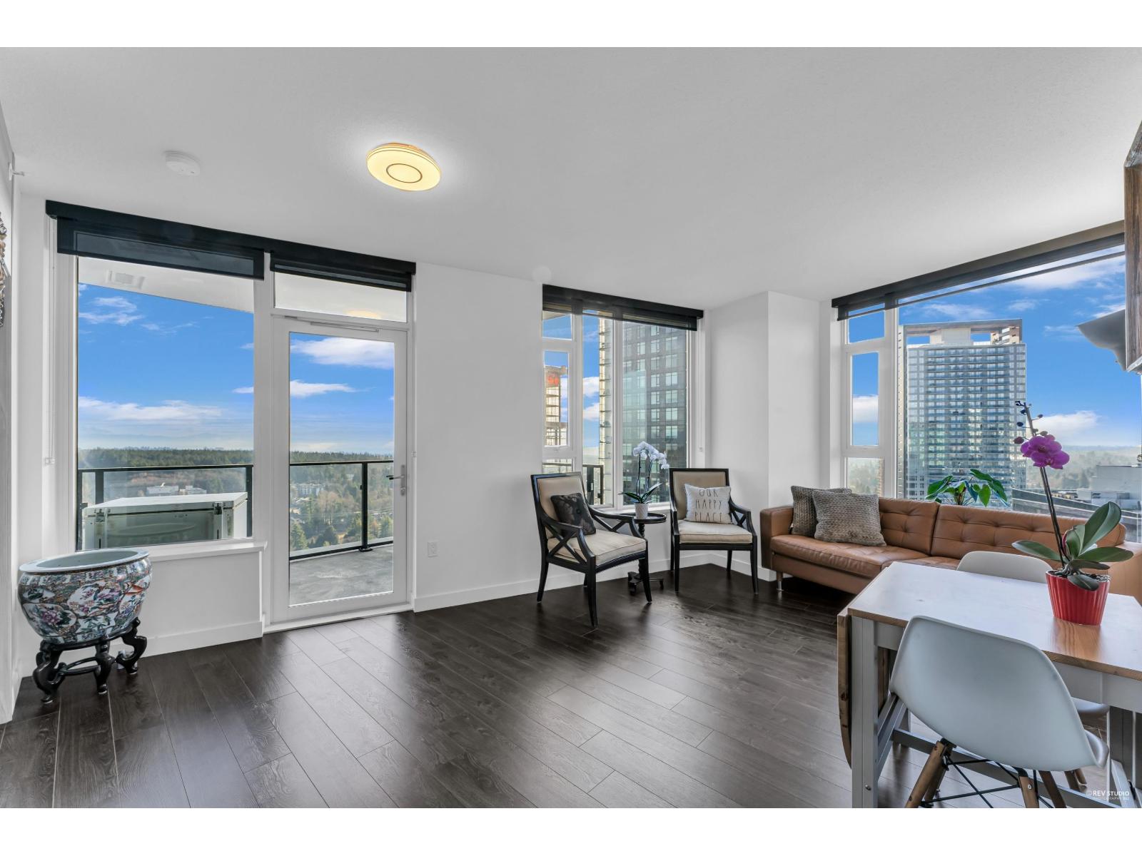 2710 9887 Whalley Boulevard Property Photo 13