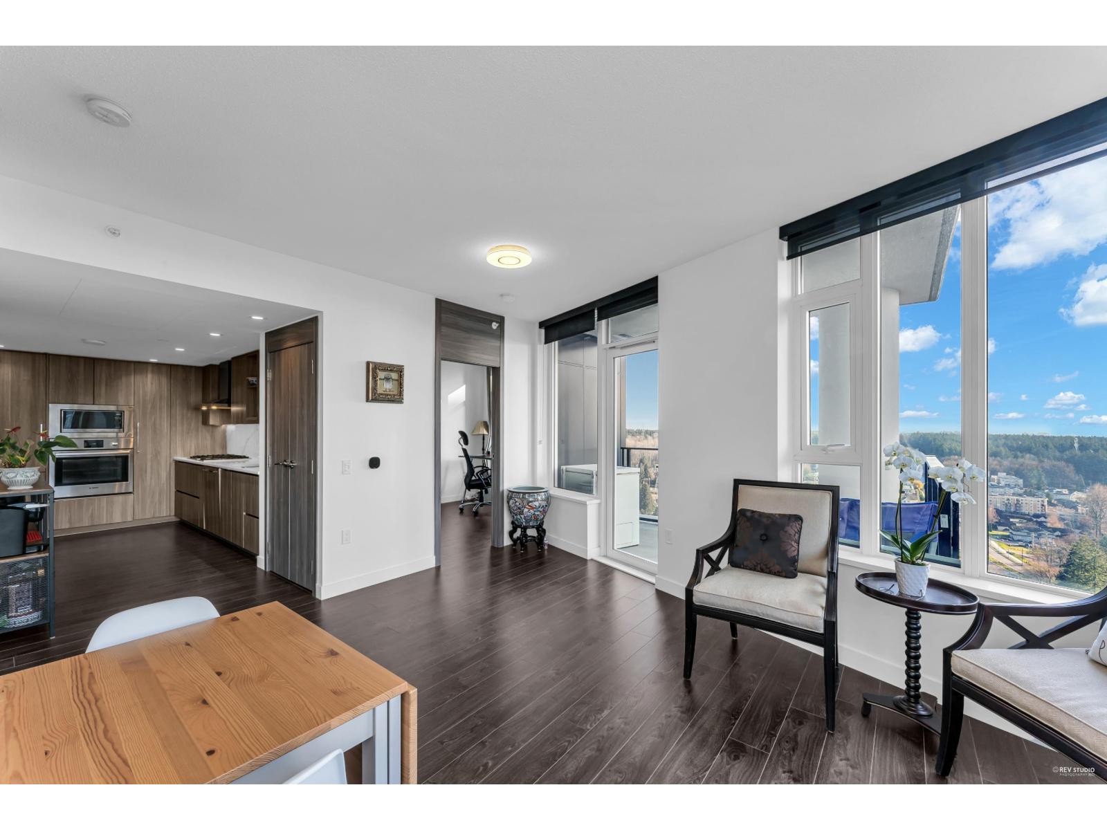 2710 9887 Whalley Boulevard Property Photo 16