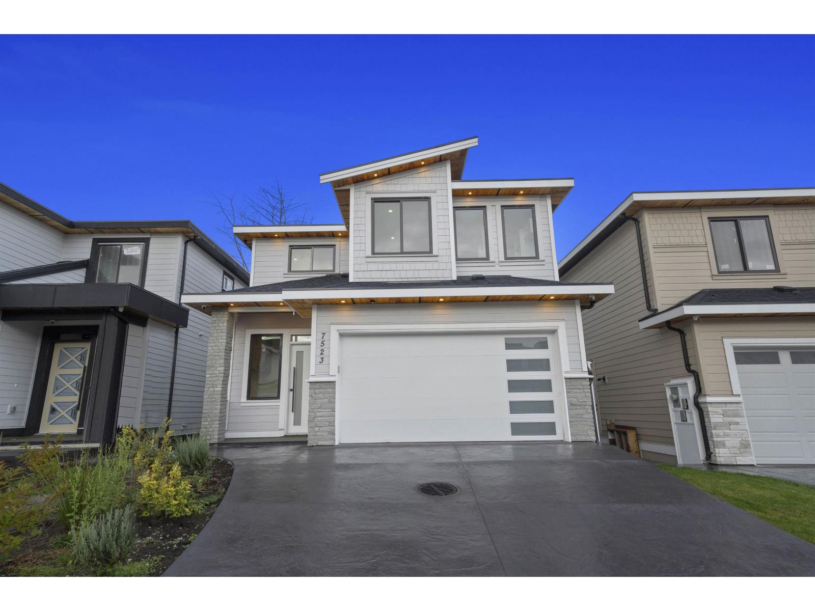 7523 205 Street Property Photo 1