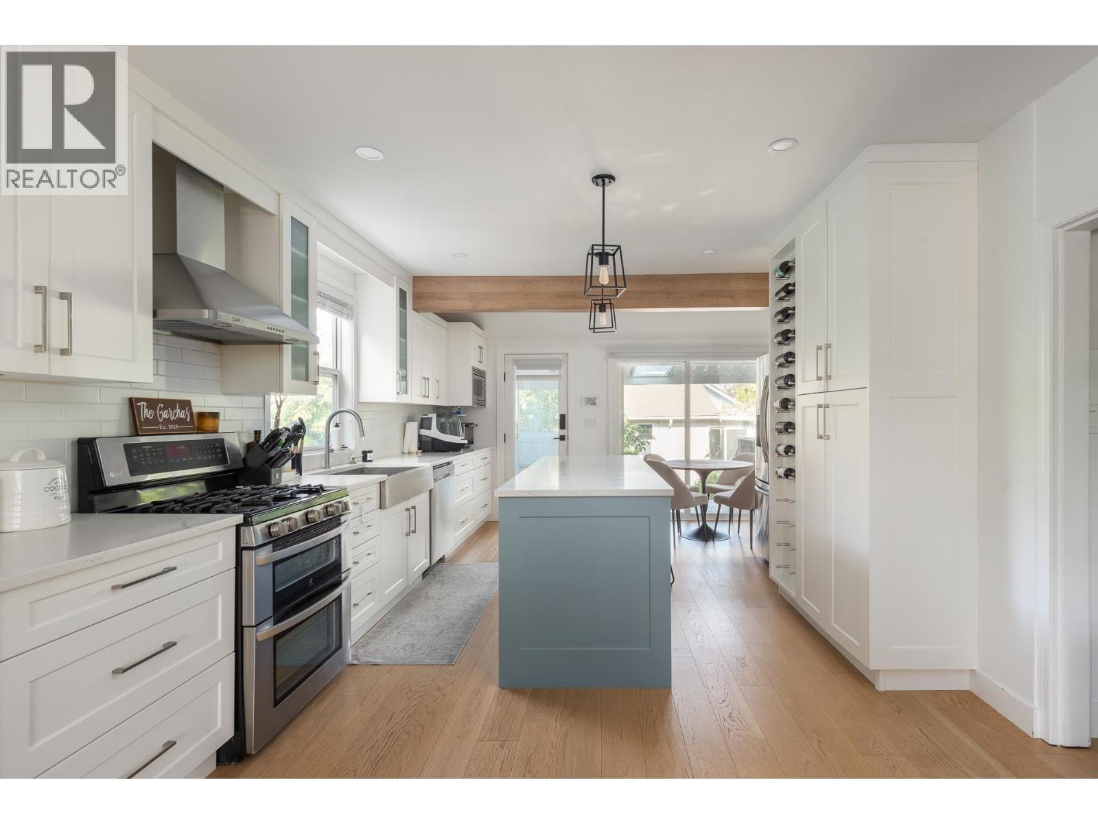 321 Sixth Avenue Property Photo 5
