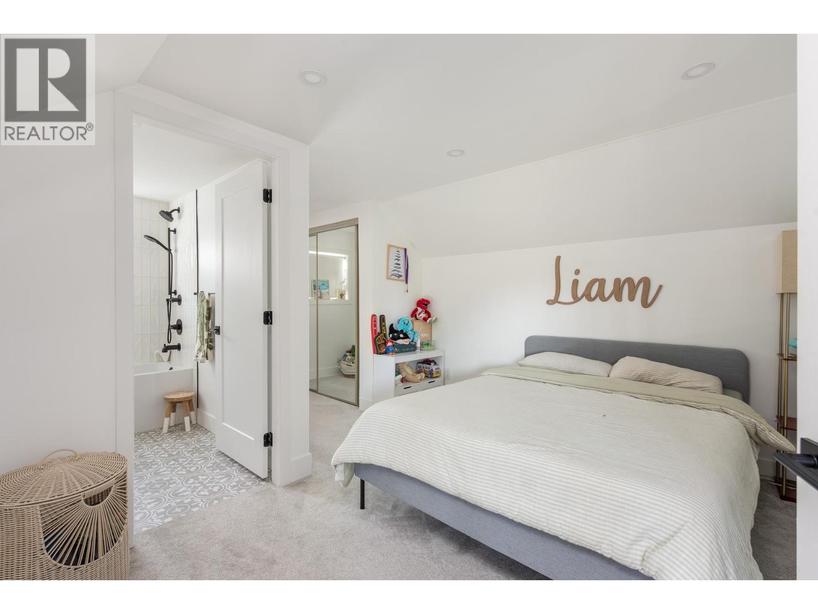 321 Sixth Avenue Property Photo 20
