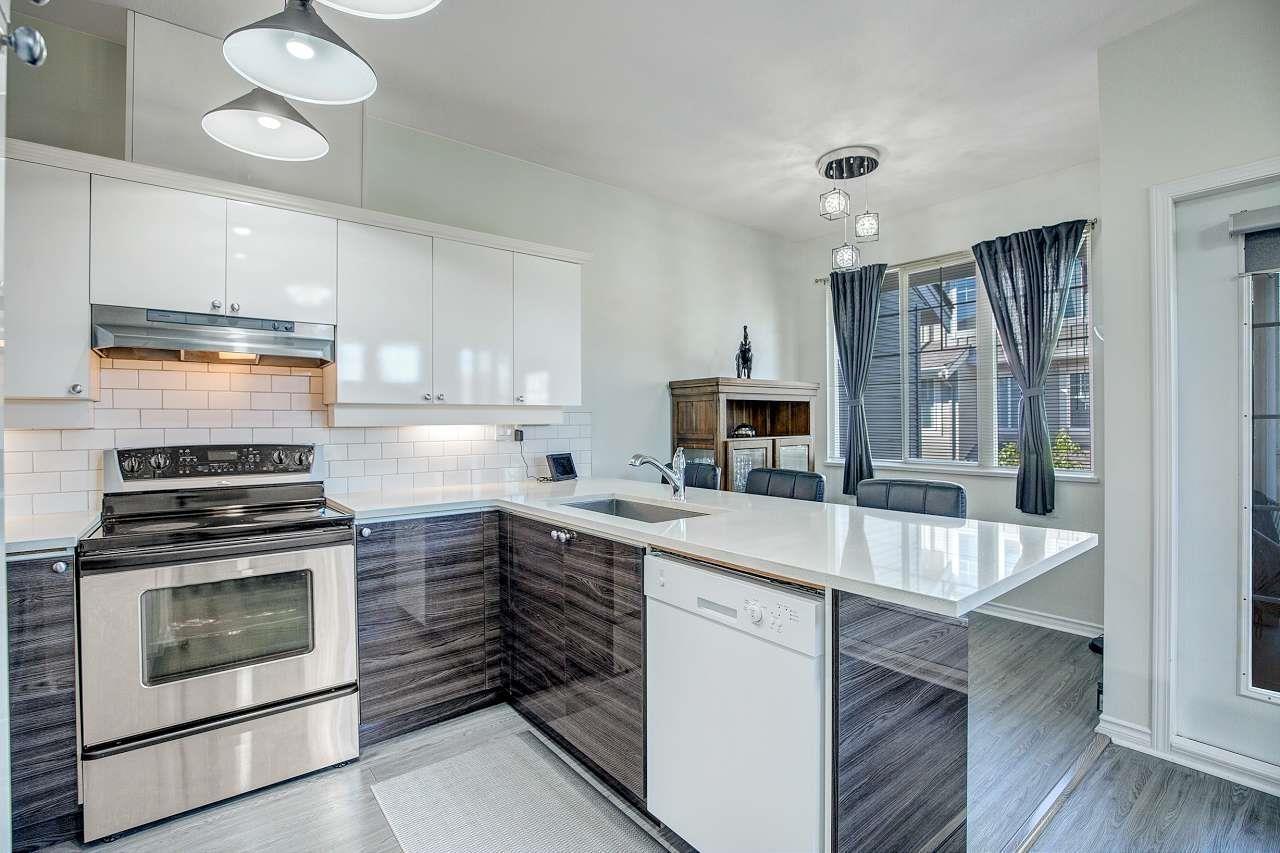 48 14877 58 Avenue Property Photo 6
