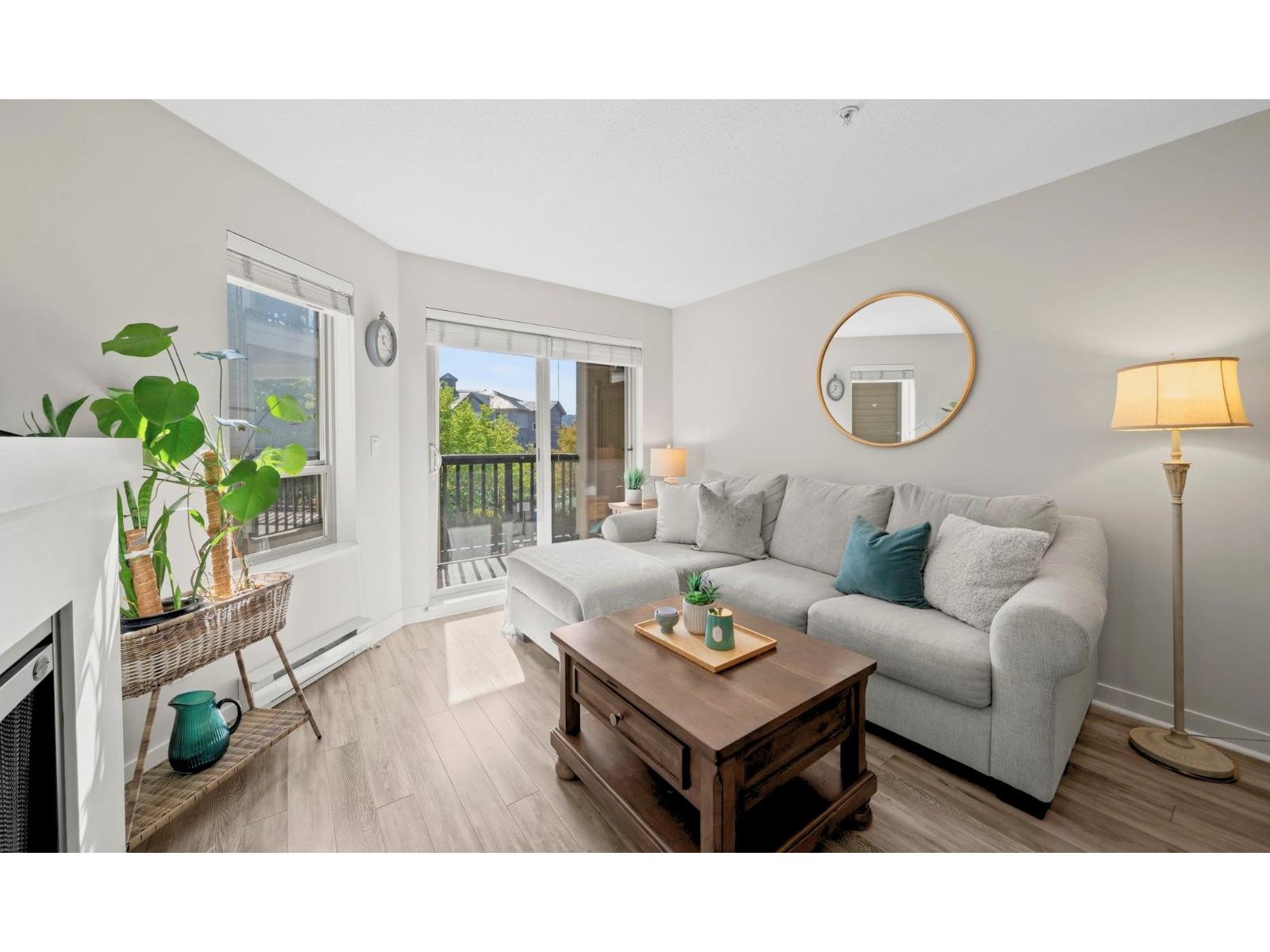312 8915 202 Street Property Photo 8