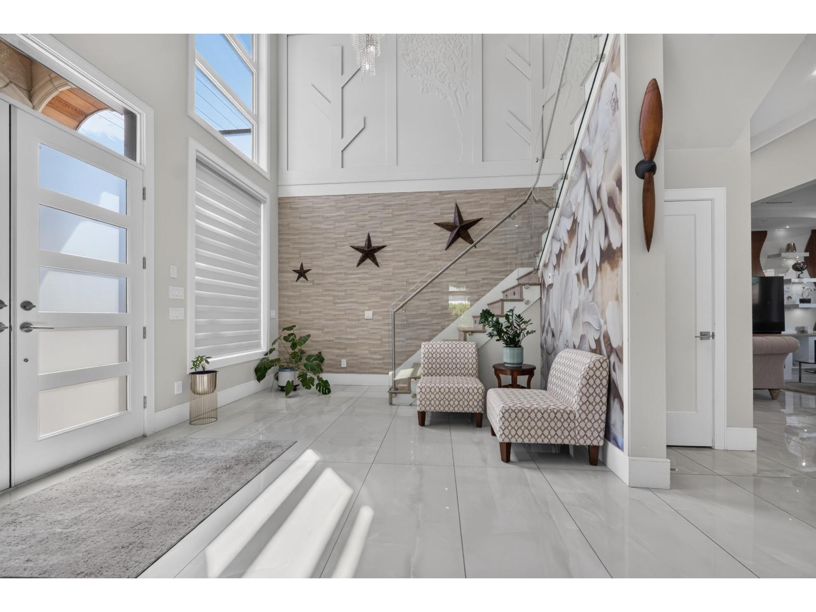 7565 116 Street Property Photo 4