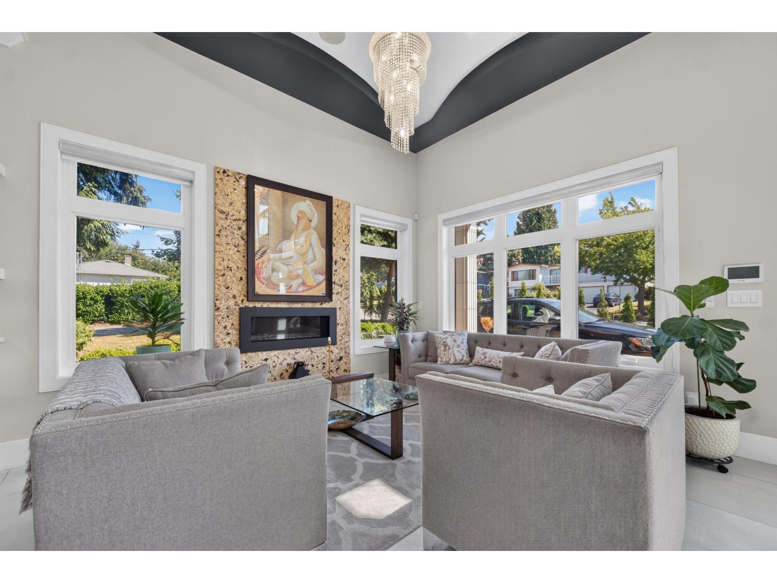 7565 116 Street Property Photo 6