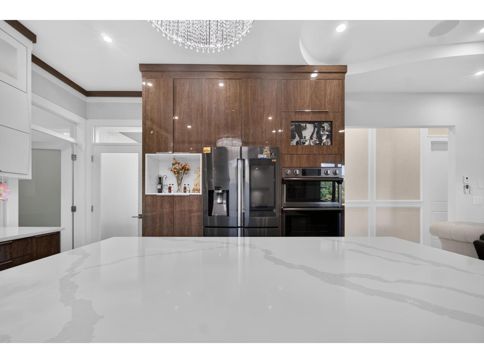 7565 116 Street Property Photo 16