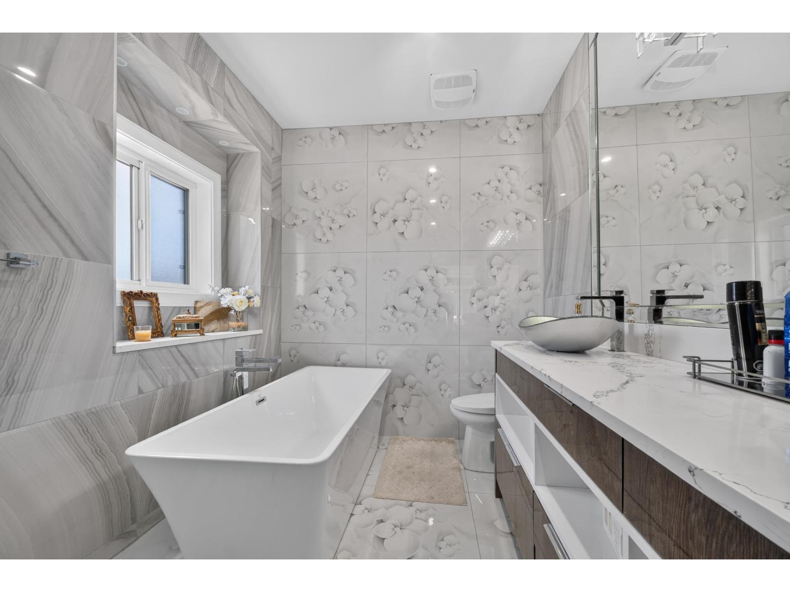7565 116 Street Property Photo 34