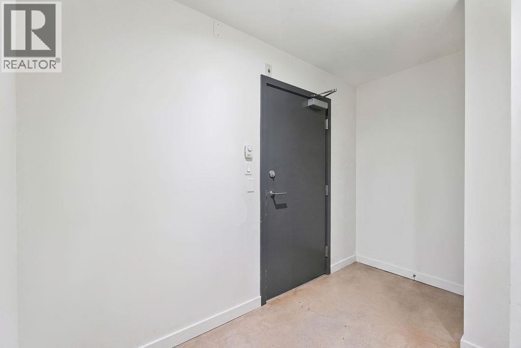 306 53 W Hastings Street Property Photo 13
