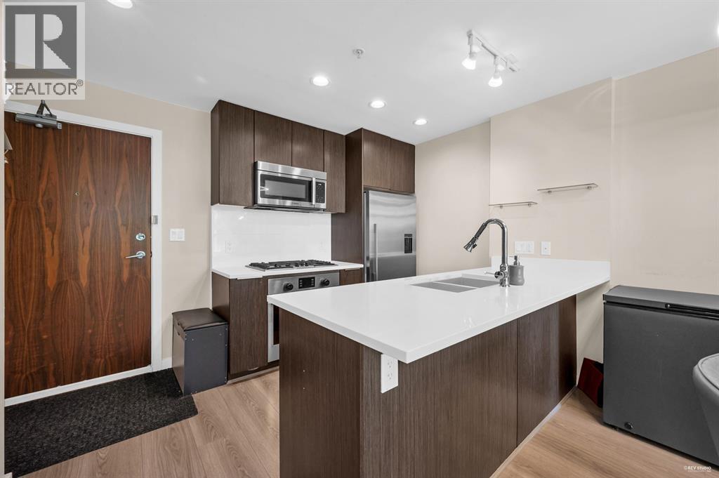 Th16 8677 Capstan Way Property Photo 11