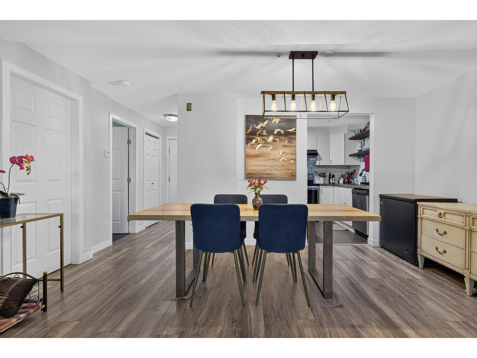 104 7475 138 Street Property Photo 3