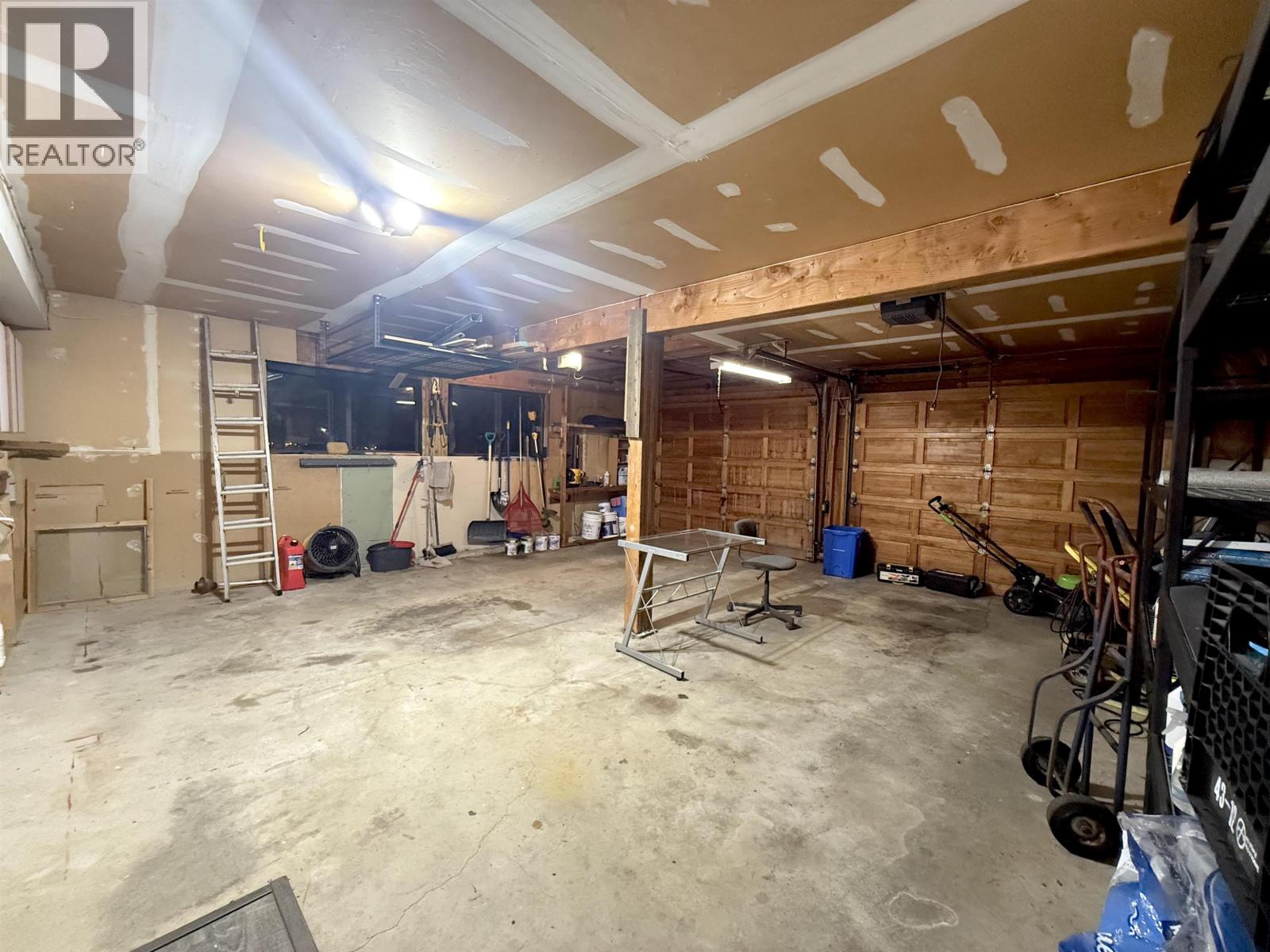Up 2217 Hillside Avenue Property Photo 11