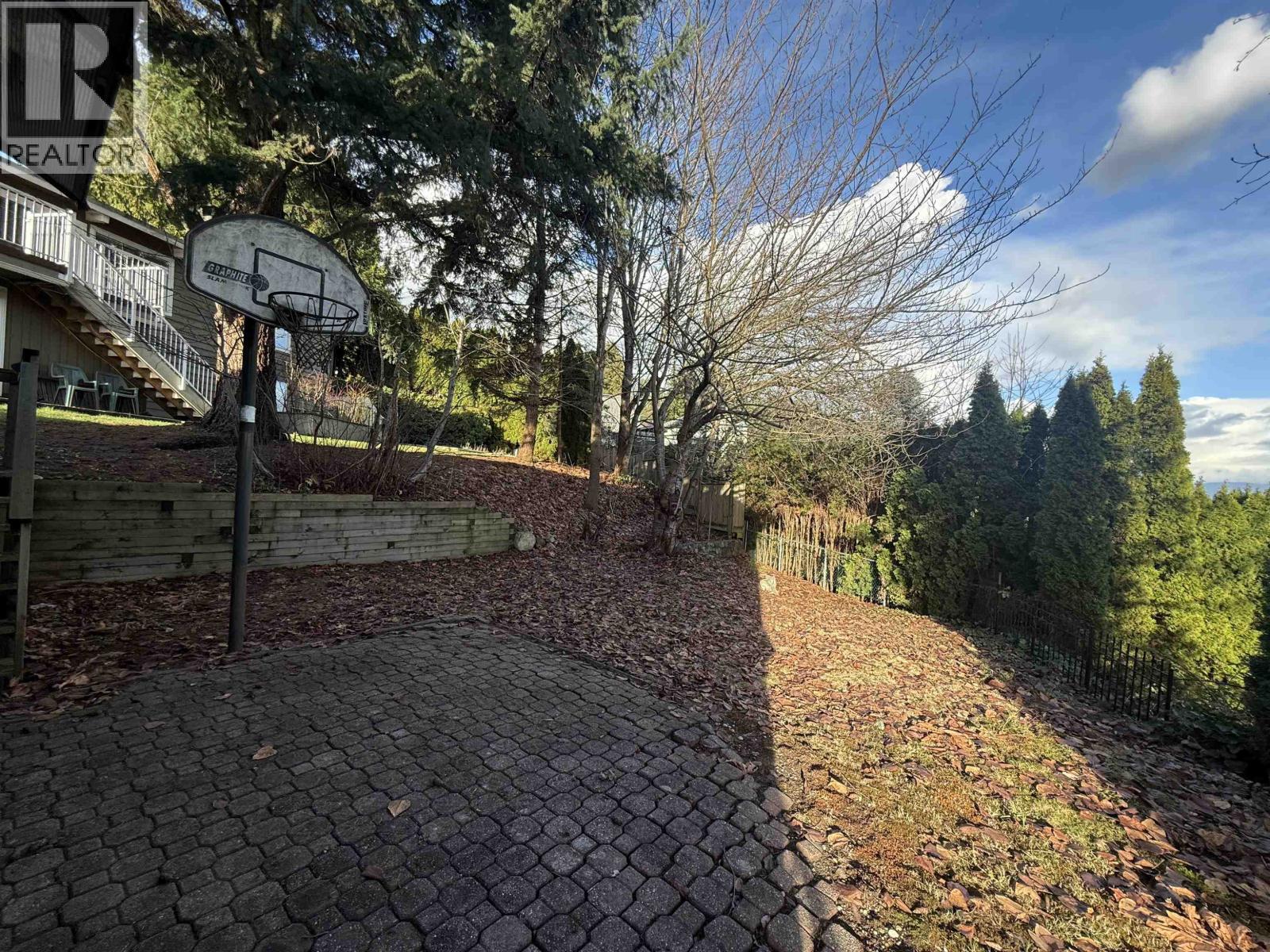 Up 2217 Hillside Avenue Property Photo 12