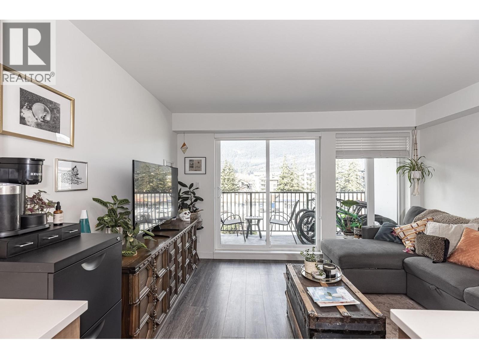307 1365 Pemberton Avenue Property Photo 1