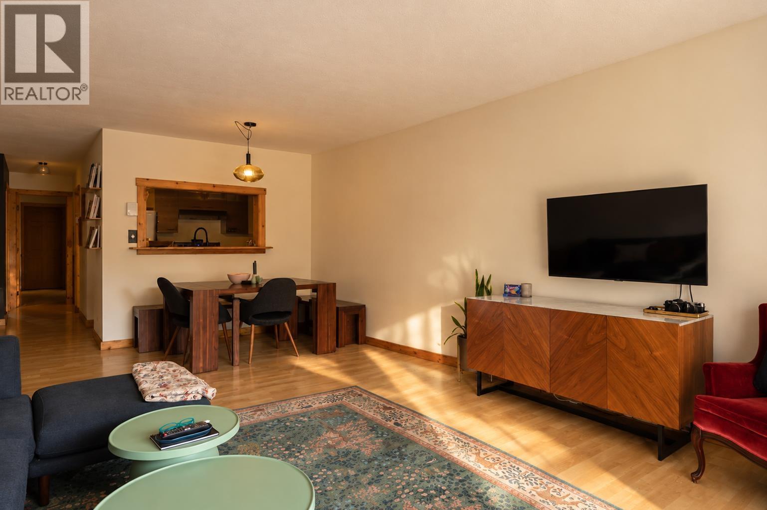 30 622 Farnham Road Property Photo 6
