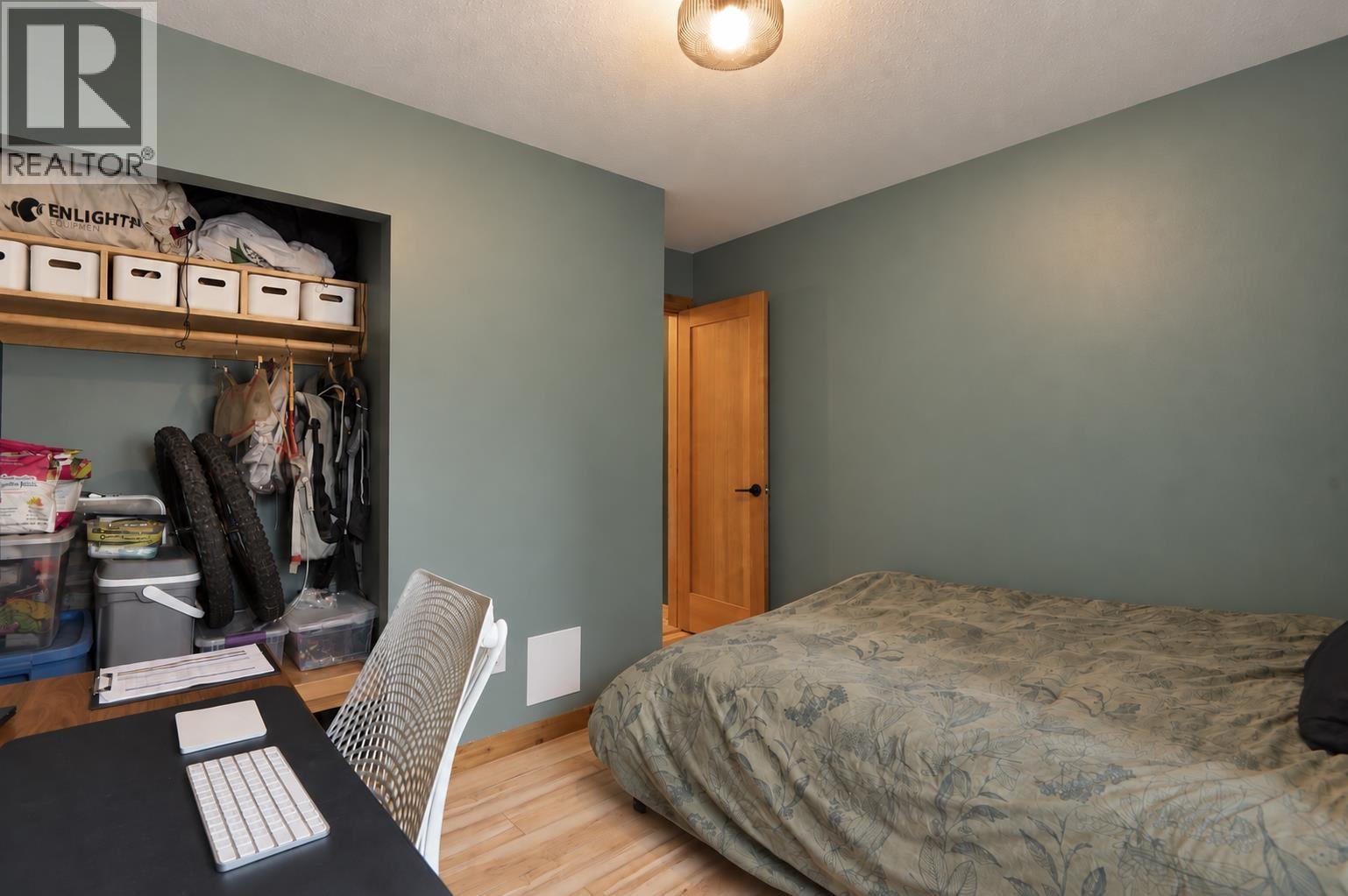 30 622 Farnham Road Property Photo 17