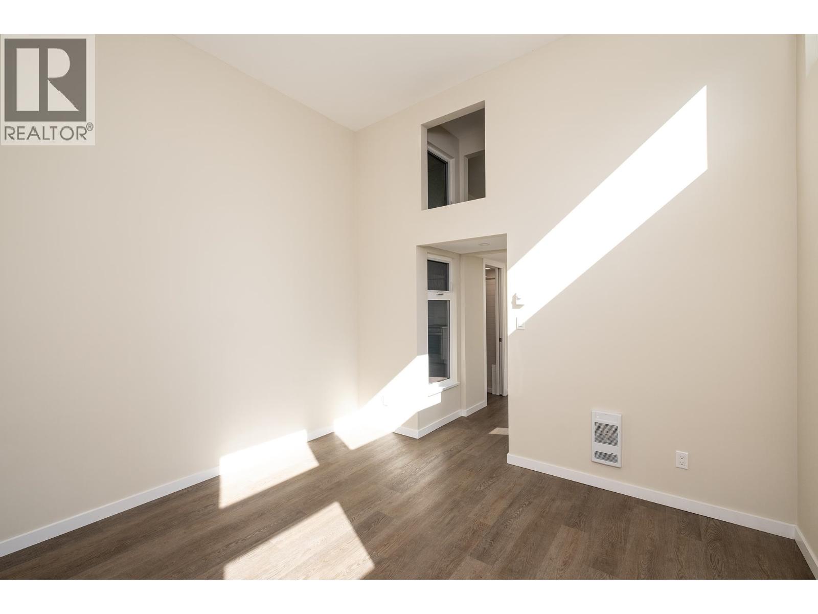 5977 Shoal Way Property Photo 14