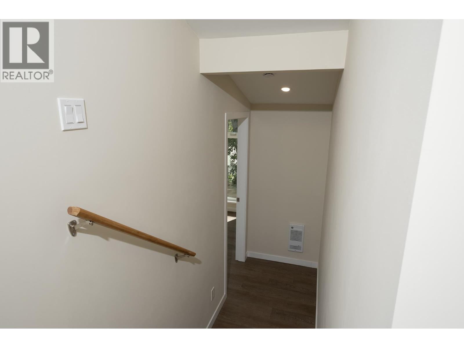 5977 Shoal Way Property Photo 16