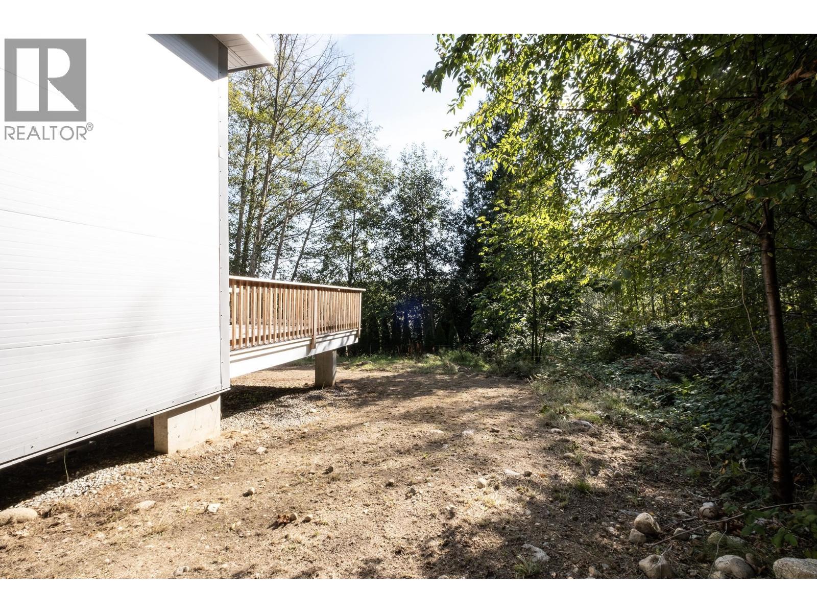 5977 Shoal Way Property Photo 32