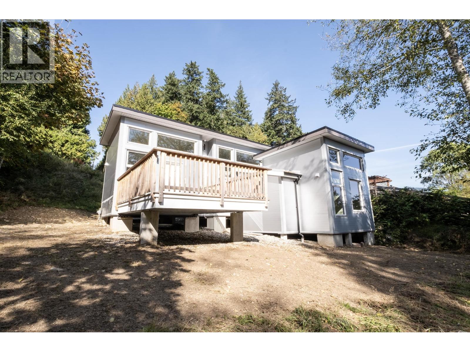 5977 Shoal Way Property Photo 35