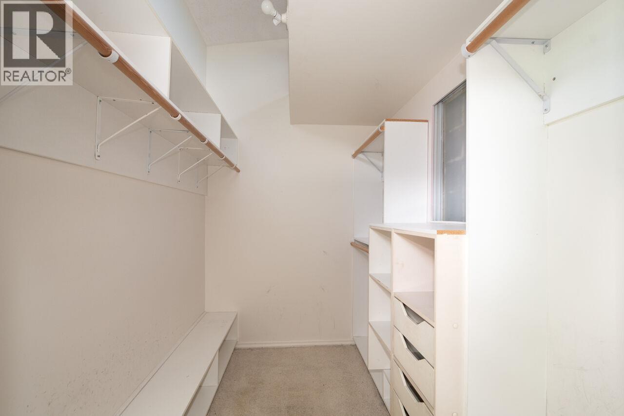 1241 Nepal Crescent Property Photo 19