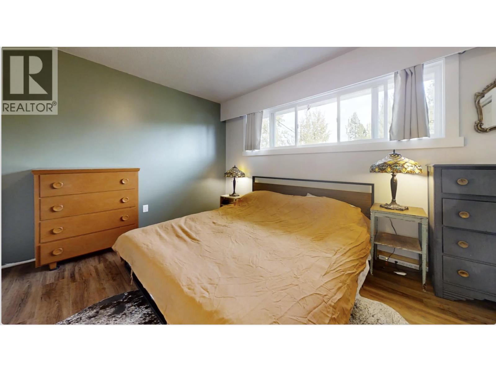 6494 Grey Crescent Property Photo 15