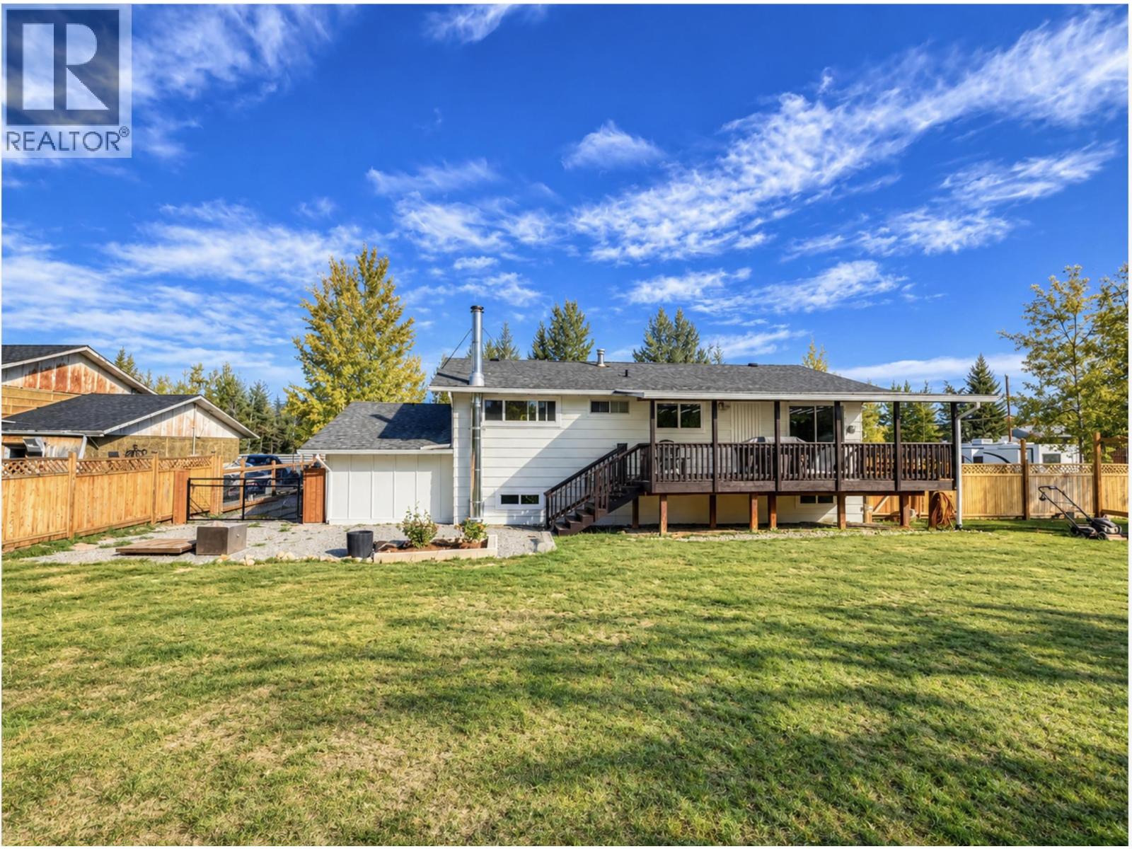 6494 Grey Crescent Property Photo 28