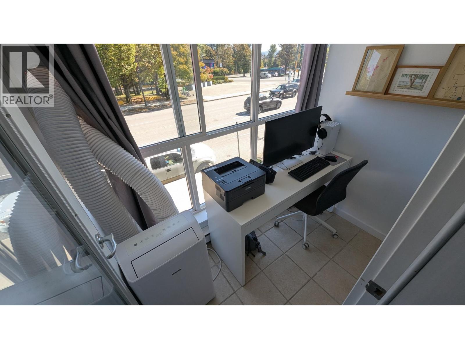 210 2891 E Hastings Street Property Photo 6