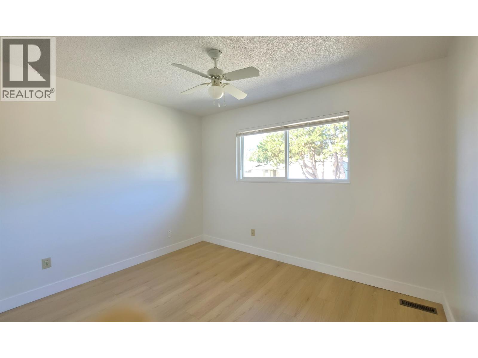 3220 Harwood Avenue Property Photo 7