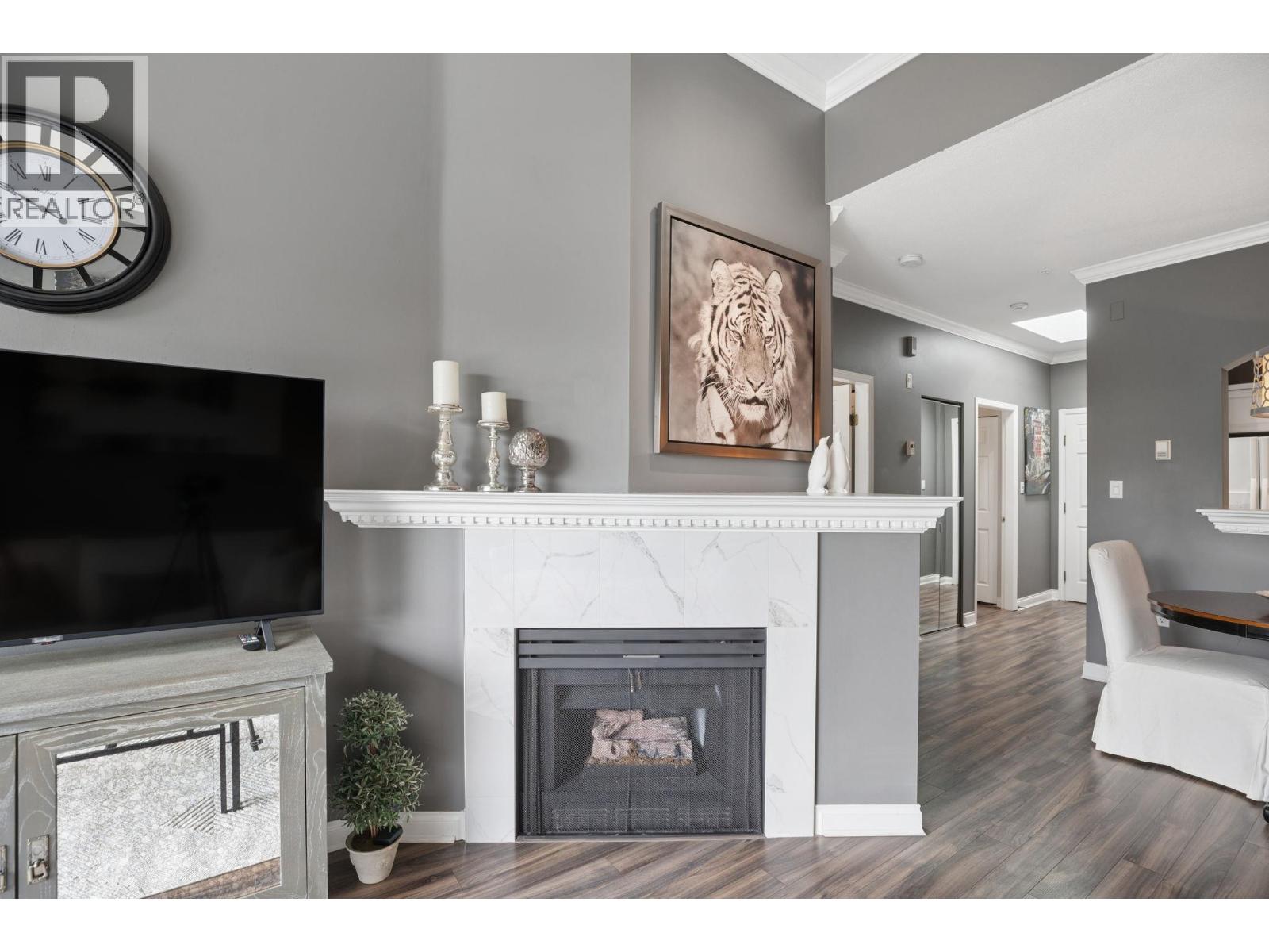 418 2995 Princess Crescent Property Photo 12