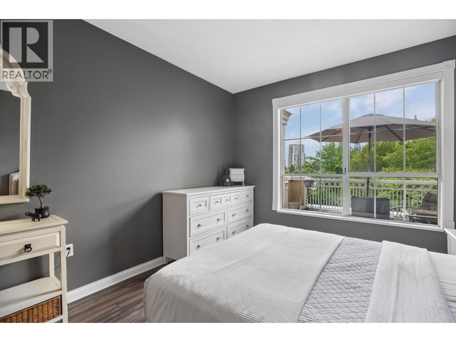 418 2995 Princess Crescent Property Photo 21