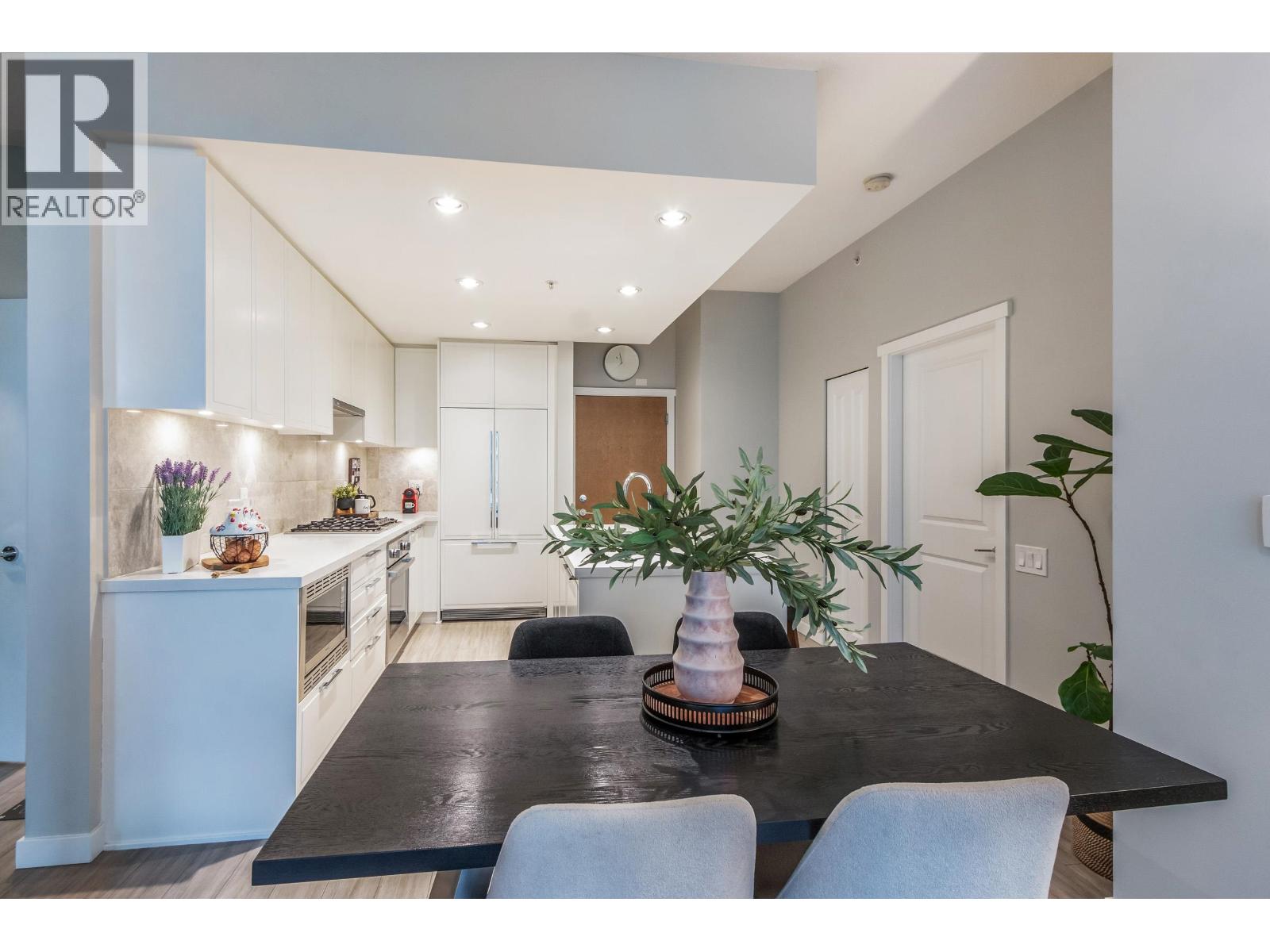308 3188 Riverwalk Avenue Property Photo 8