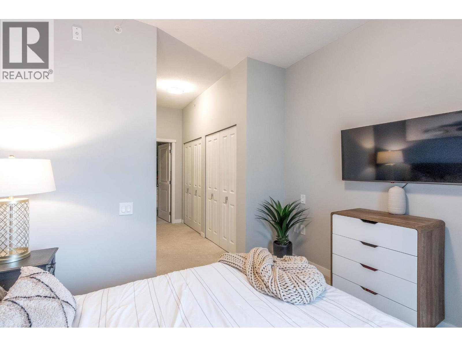 308 3188 Riverwalk Avenue Property Photo 17