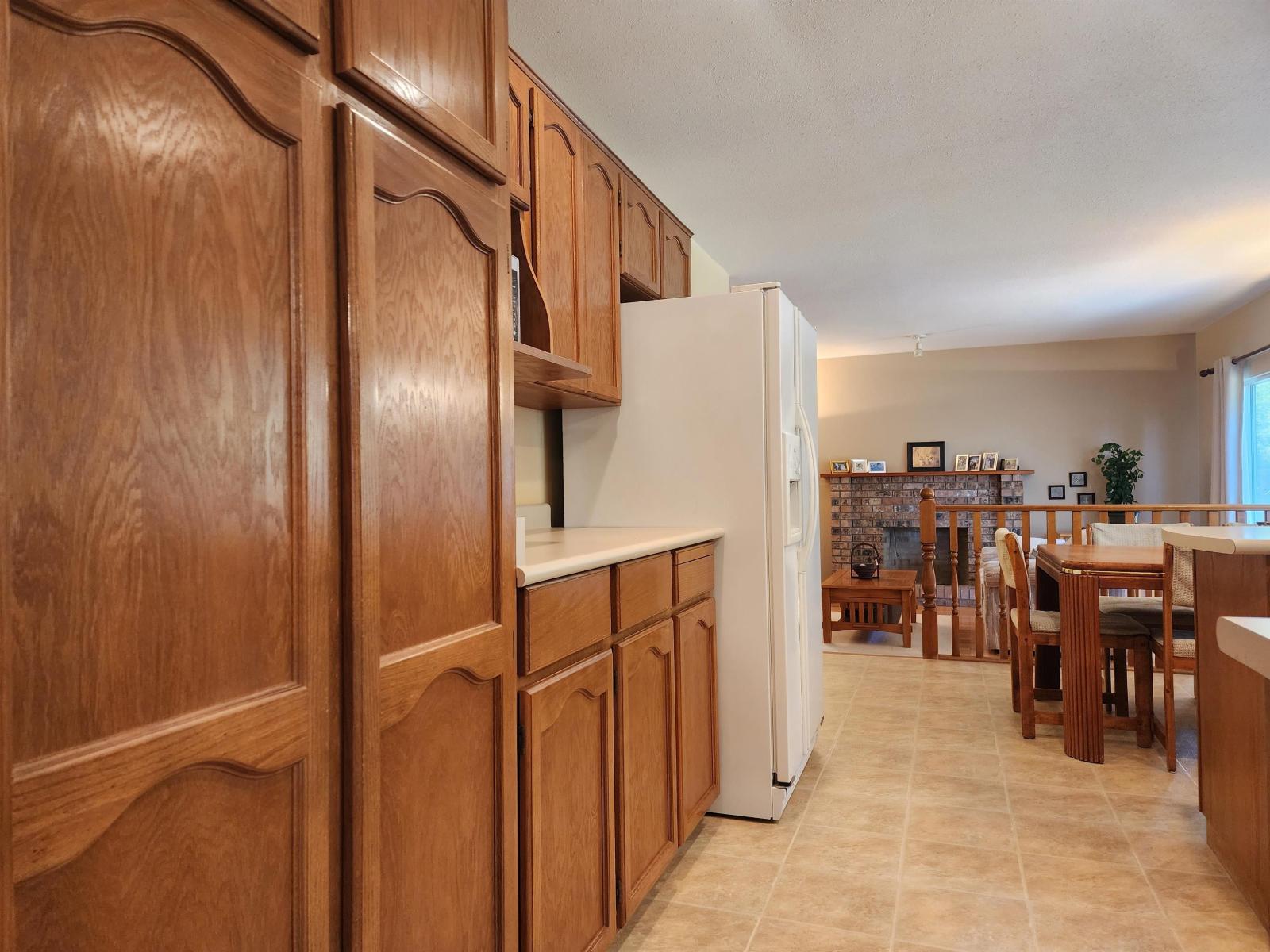 15499 91a Avenue Property Photo 6