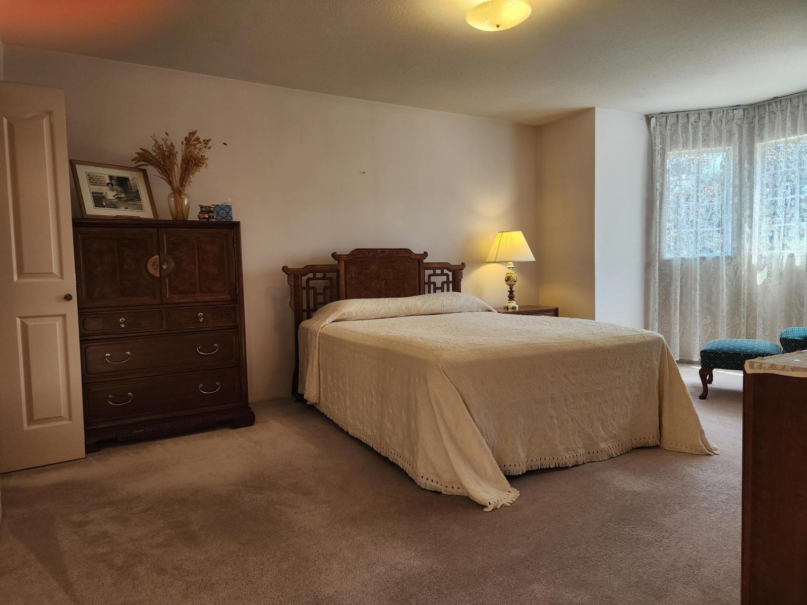 15499 91a Avenue Property Photo 10