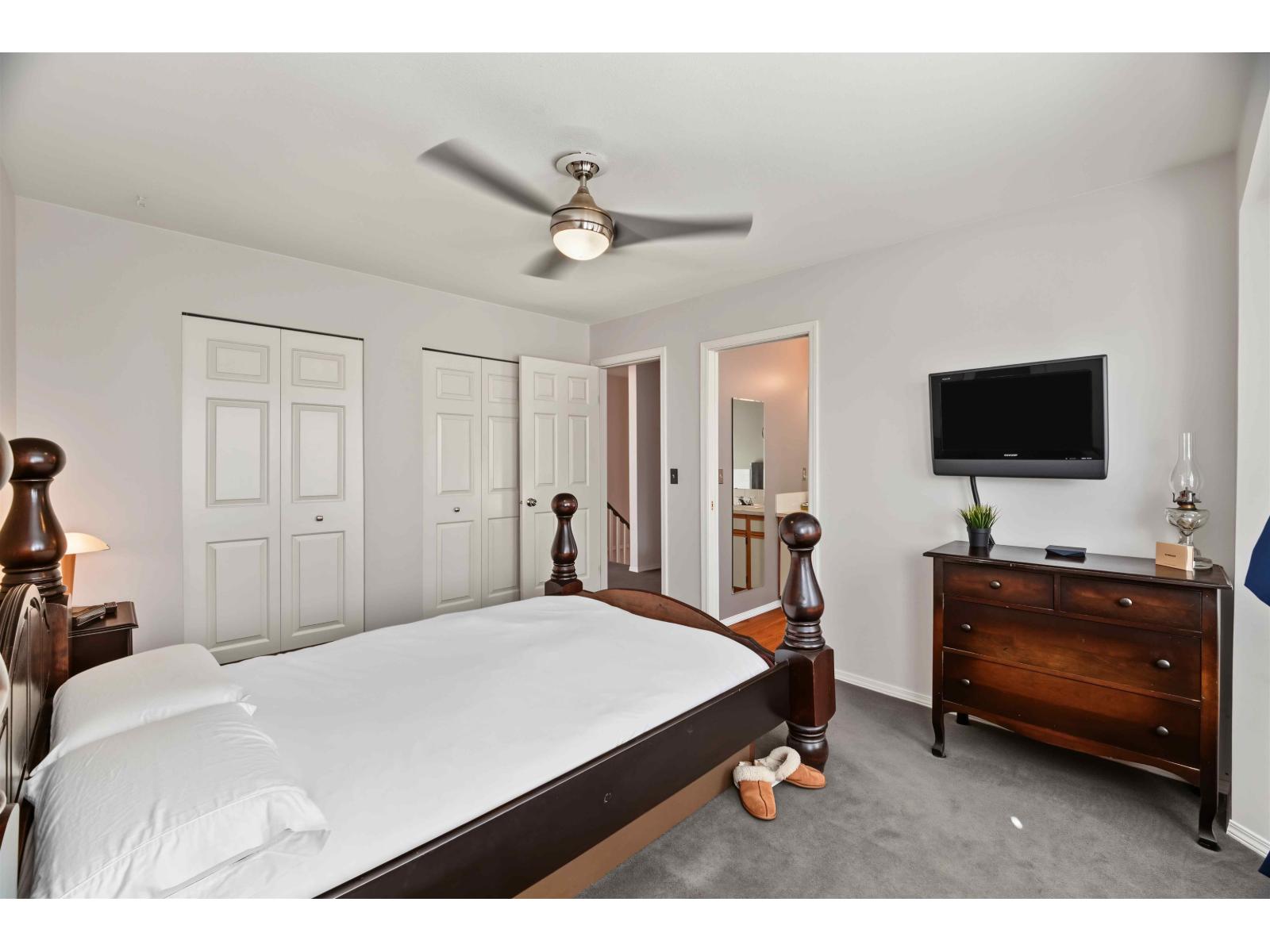 8832 143 Street Property Photo 25