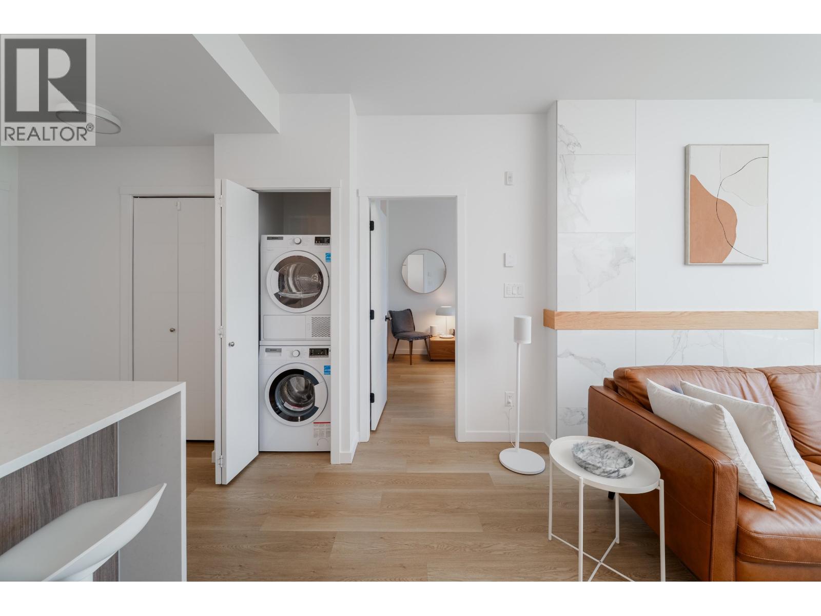 413 11641 227 Street Property Photo 6